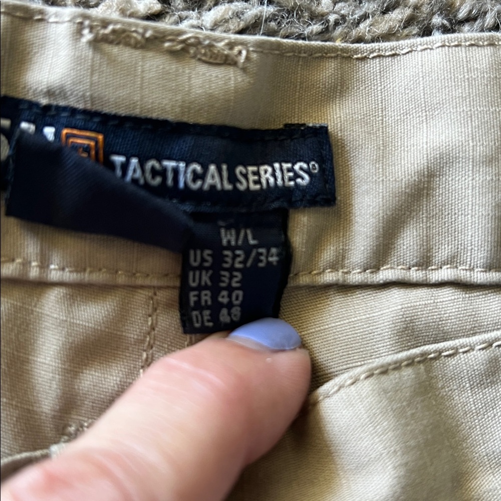 5.11 Tactical Women’s Khaki Cargo Pants 32/34 EUC - Picture 10 of 10